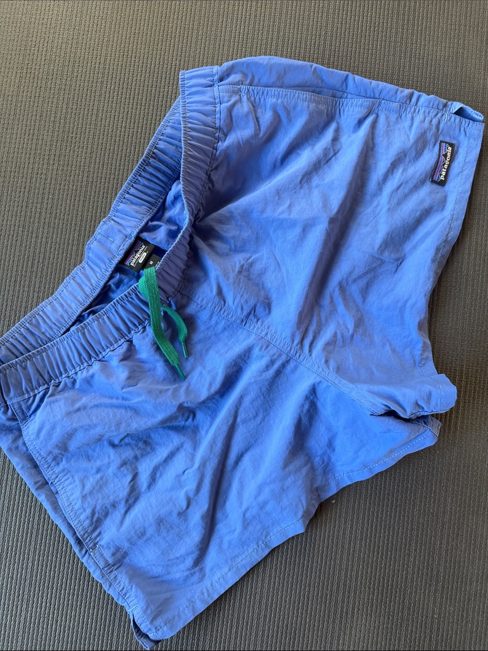 Patagonia barely baggies 2.5”  Lightweight Athletic Shorts with Green Drawstring